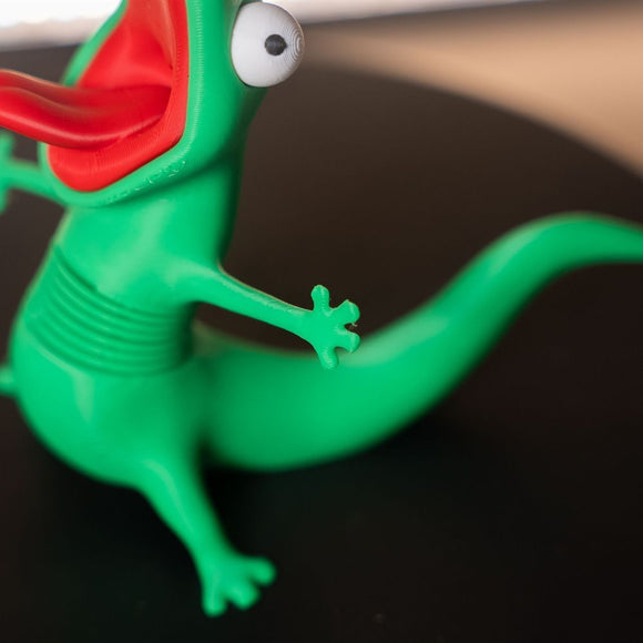 3D Printed Articulated Spring Lizard Tom Figurine Funny Poseable Desk Toy for Stress Relief and Playful Office Decor (Spring Style)