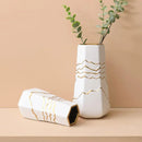 1 White Ceramic Vase with Gold-Coloured Wavy Detail, 13 x 11.5 x 25 cm-10