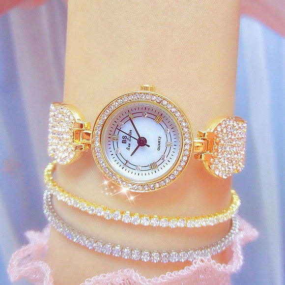 Diamond-inlaid Women Chain Watch - Elegant Accessory - Silver