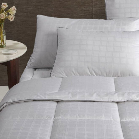 Accessorize Deluxe Hotel Quilt Double - RnR Galore